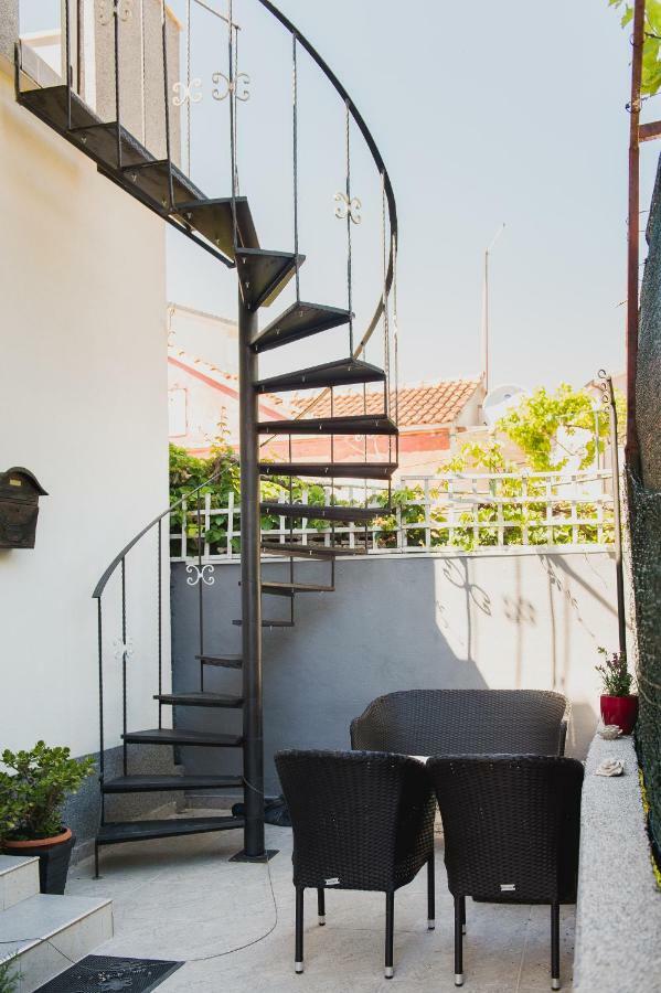 Apartment Ella Рогозница Экстерьер фото